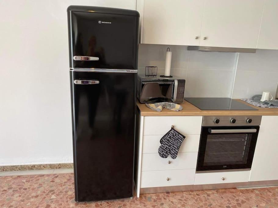 New! Flower Patio House 2 Bdr - Bbq - Wash Machine Lávrion Eksteriør bilde
